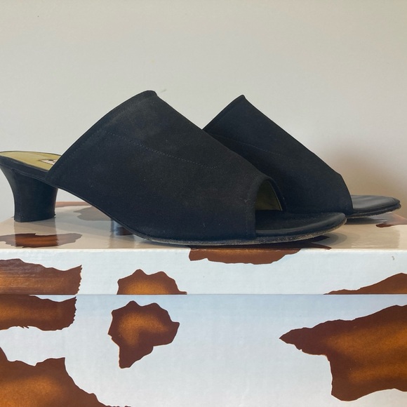 Donald J Pliner Hoppe Black silk elastic / nappa size 7.5 M - Picture 7 of 9